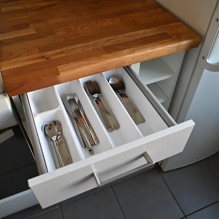 Wilcza 3 - Dla 4 Osob - 260m Do Ambasady - Duzy Balkon Od Strony Dziedzinca - Wifi - Good *